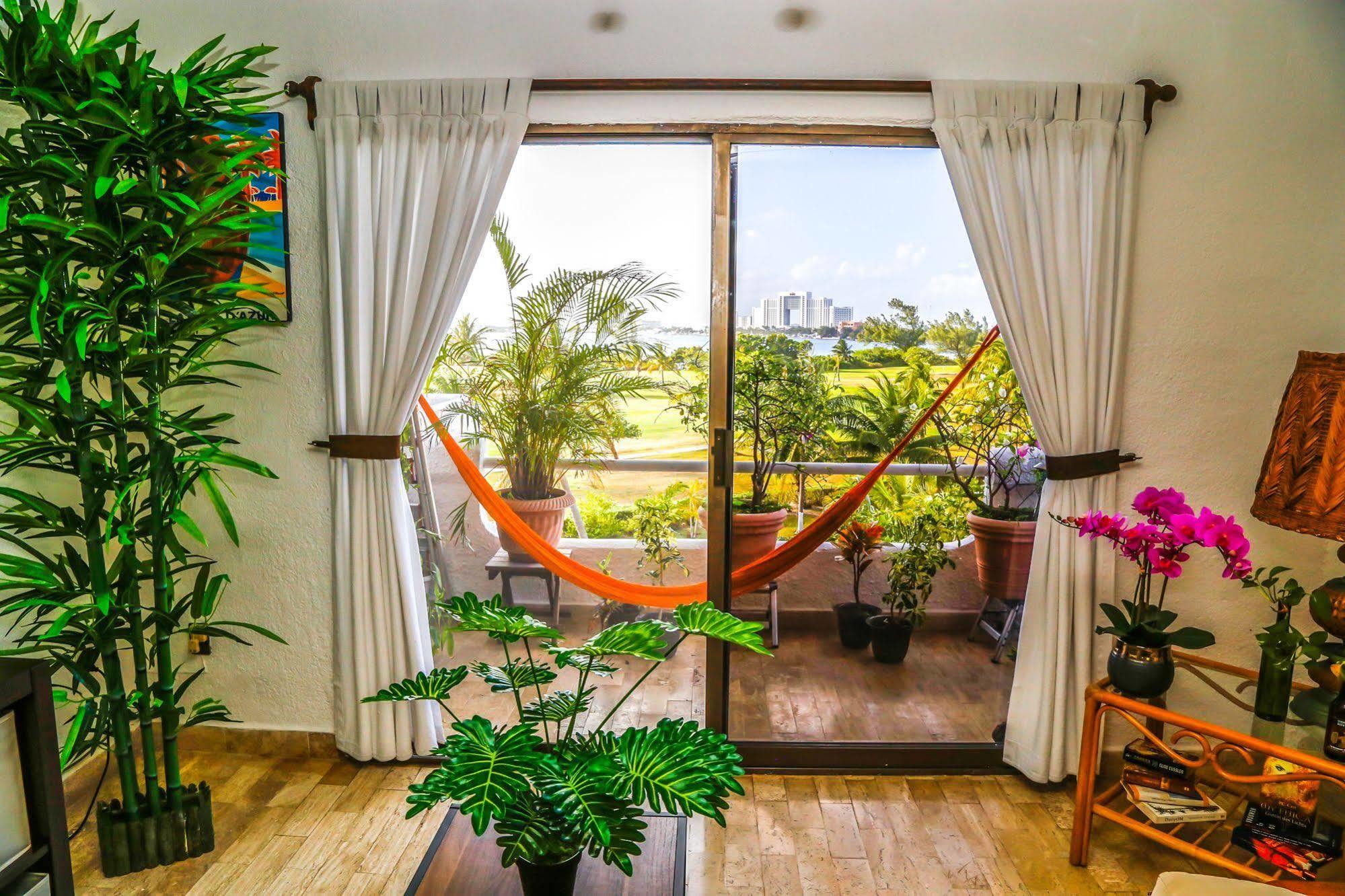 Hostel Natura Канкун Екстериор снимка
