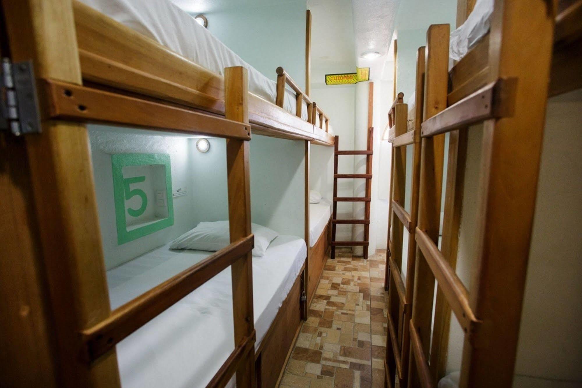 Hostel Natura Канкун Екстериор снимка